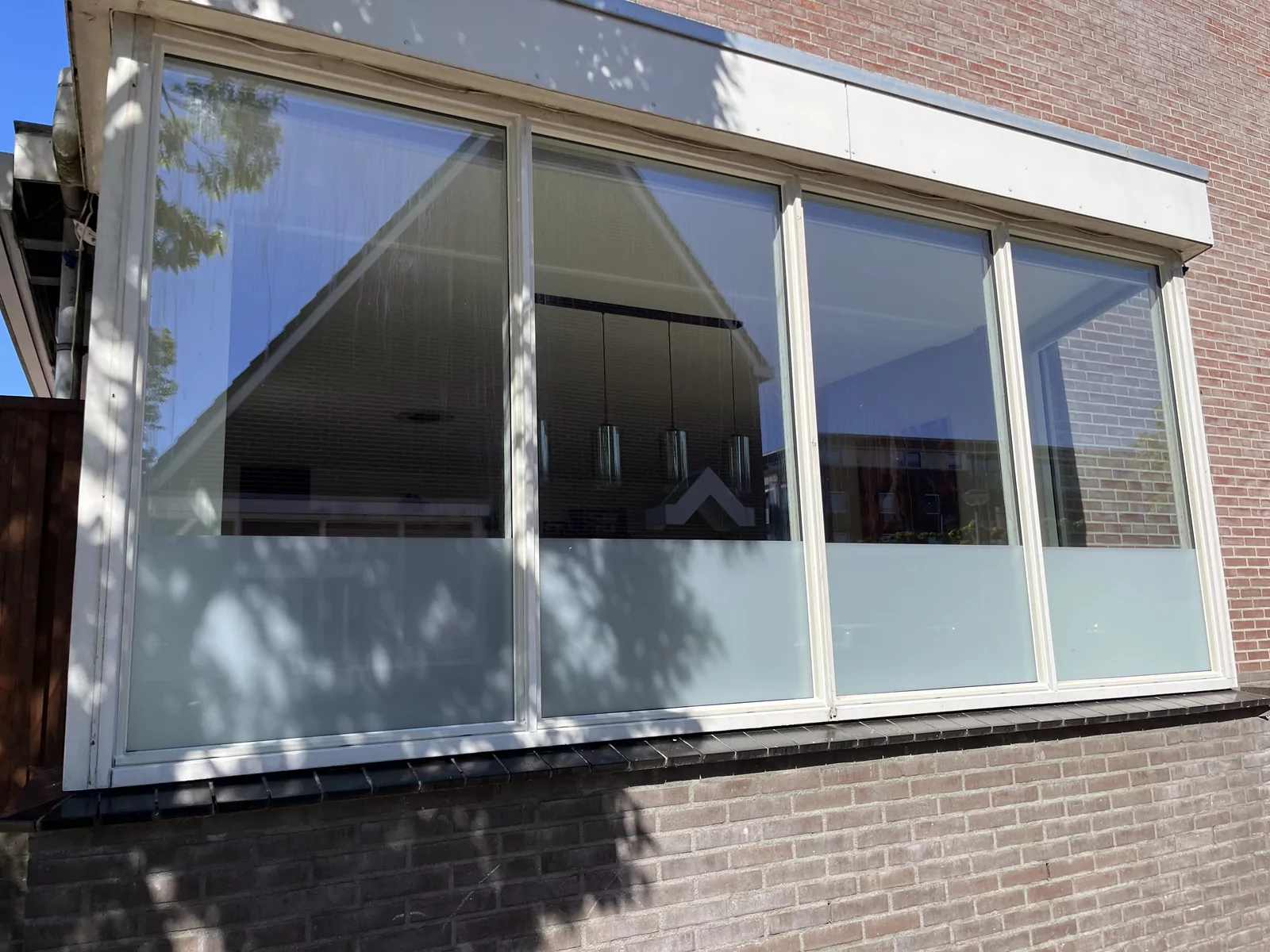 Komplette Glas-Modernisierung eines Wohnhauses — foto 3