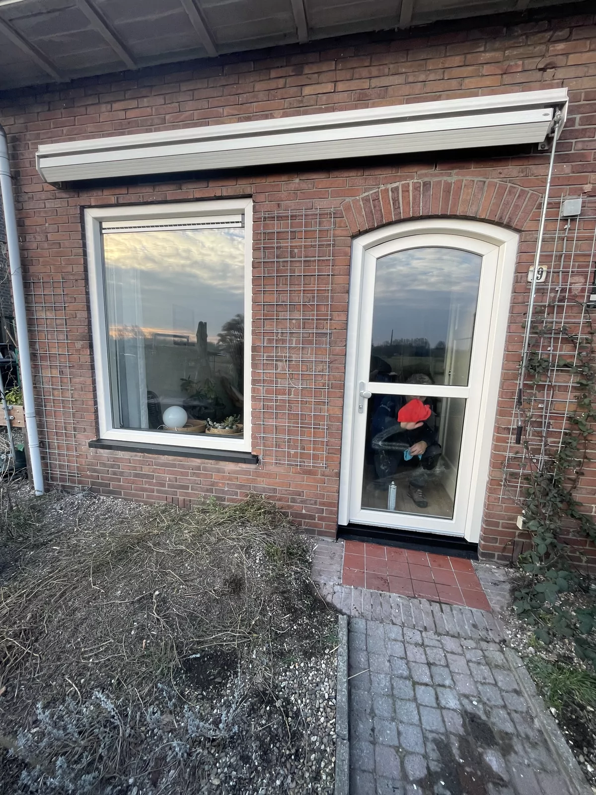 Window frames that insulate, protect and improve the look of your home